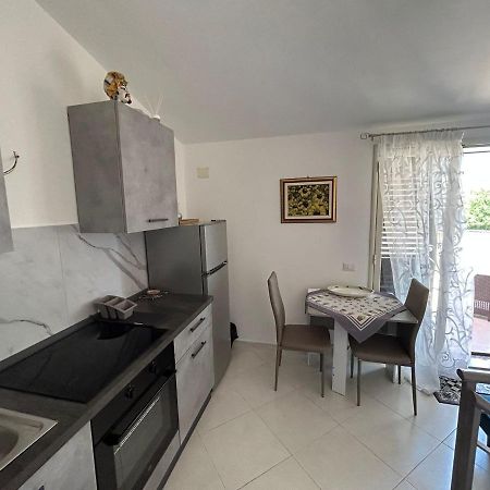 Nina Apartament Giardini Naxos Con Posto Auto Kültér fotó
