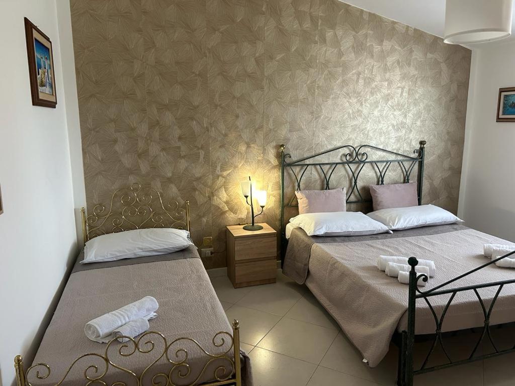Nina Apartament Giardini Naxos Con Posto Auto Kültér fotó