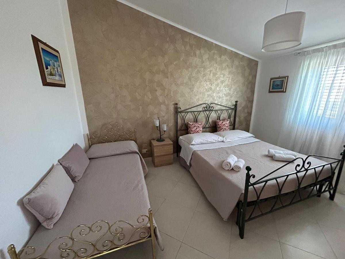 Nina Apartament Giardini Naxos Con Posto Auto Kültér fotó